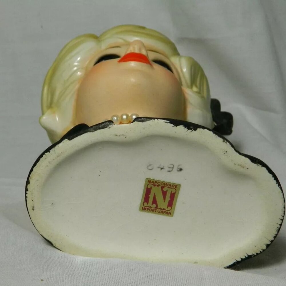 Napcoware 8496 Headvase Head Vase Blonde Wearing Black with Pearls! - Picture 9 of 10